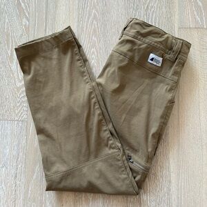 MEC Mochilero Stretch Pants Cargo Tan Khaki Sz 10
Youth